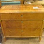 364 8292 CHEST OF DRAWERS